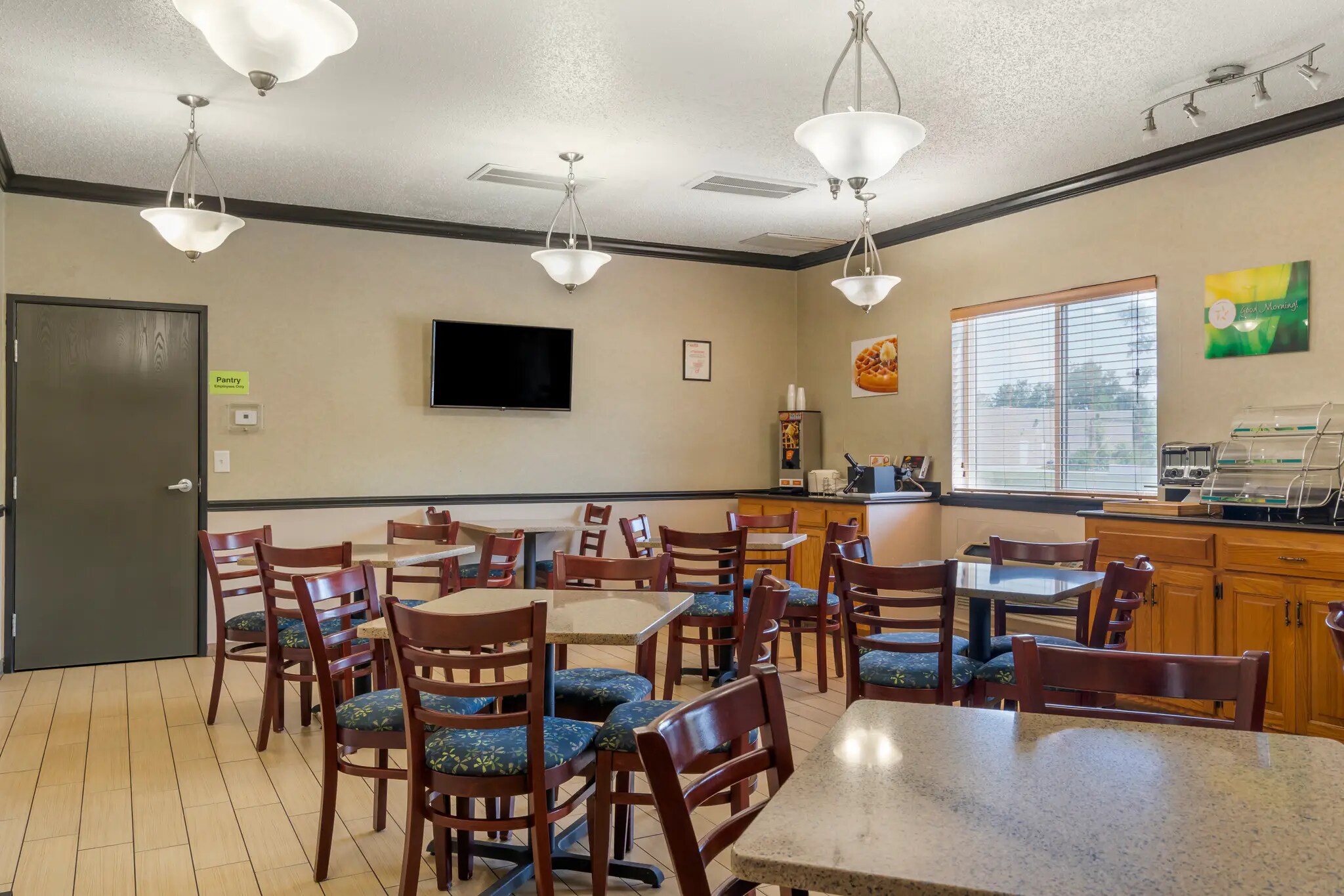 Breakfast area